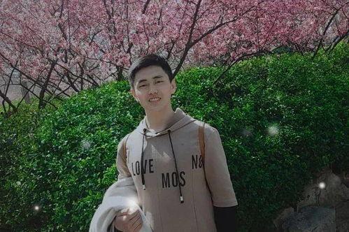 帮女朋友吃瓜视频,见证情侣甜蜜吃瓜时光